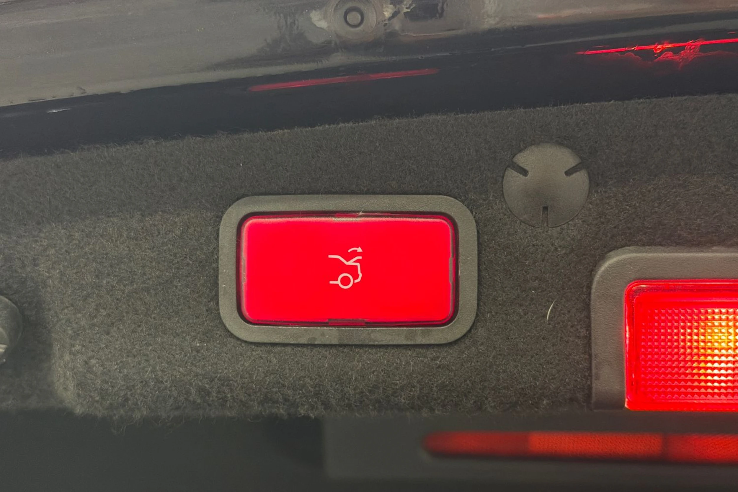 musta Mercedes-Benz C 2015 kuva 14.
