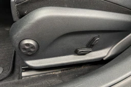 musta Mercedes-Benz C 2015 kuva 16.