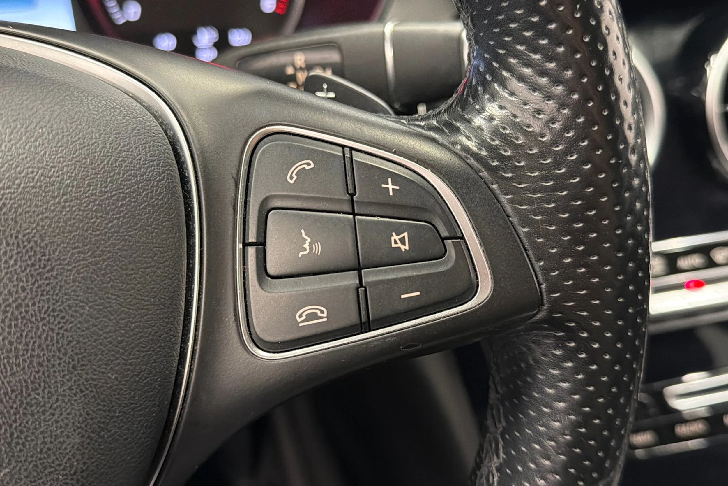 musta Mercedes-Benz C 2015 kuva 19.