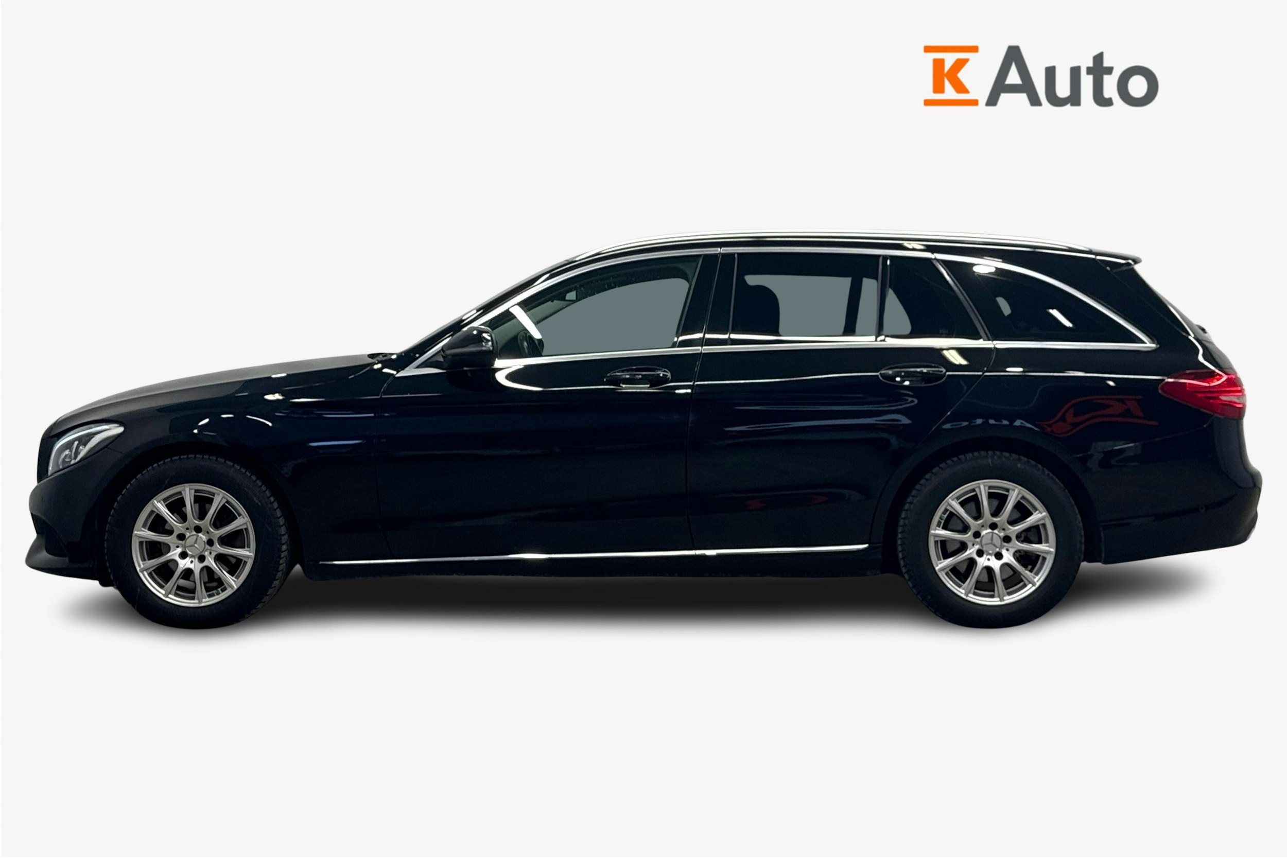 musta Mercedes-Benz C 2015 kuva 6.