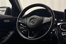 musta Mercedes-Benz C 2015 kuva 19.