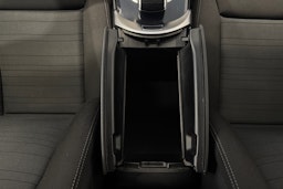 musta Mercedes-Benz C 2015 kuva 26.