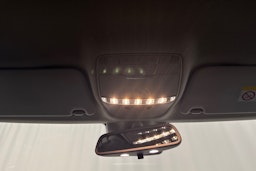 musta Mercedes-Benz C 2015 kuva 27.