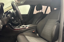 musta Mercedes-Benz C 2015 kuva 28.