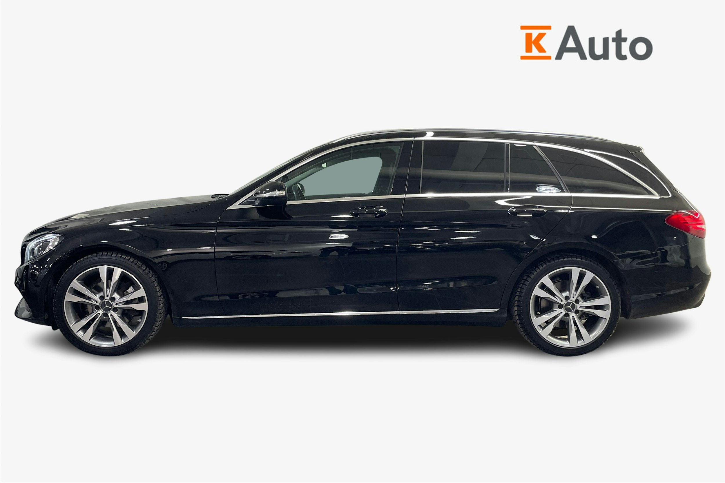 musta Mercedes-Benz C 2015 kuva 6.