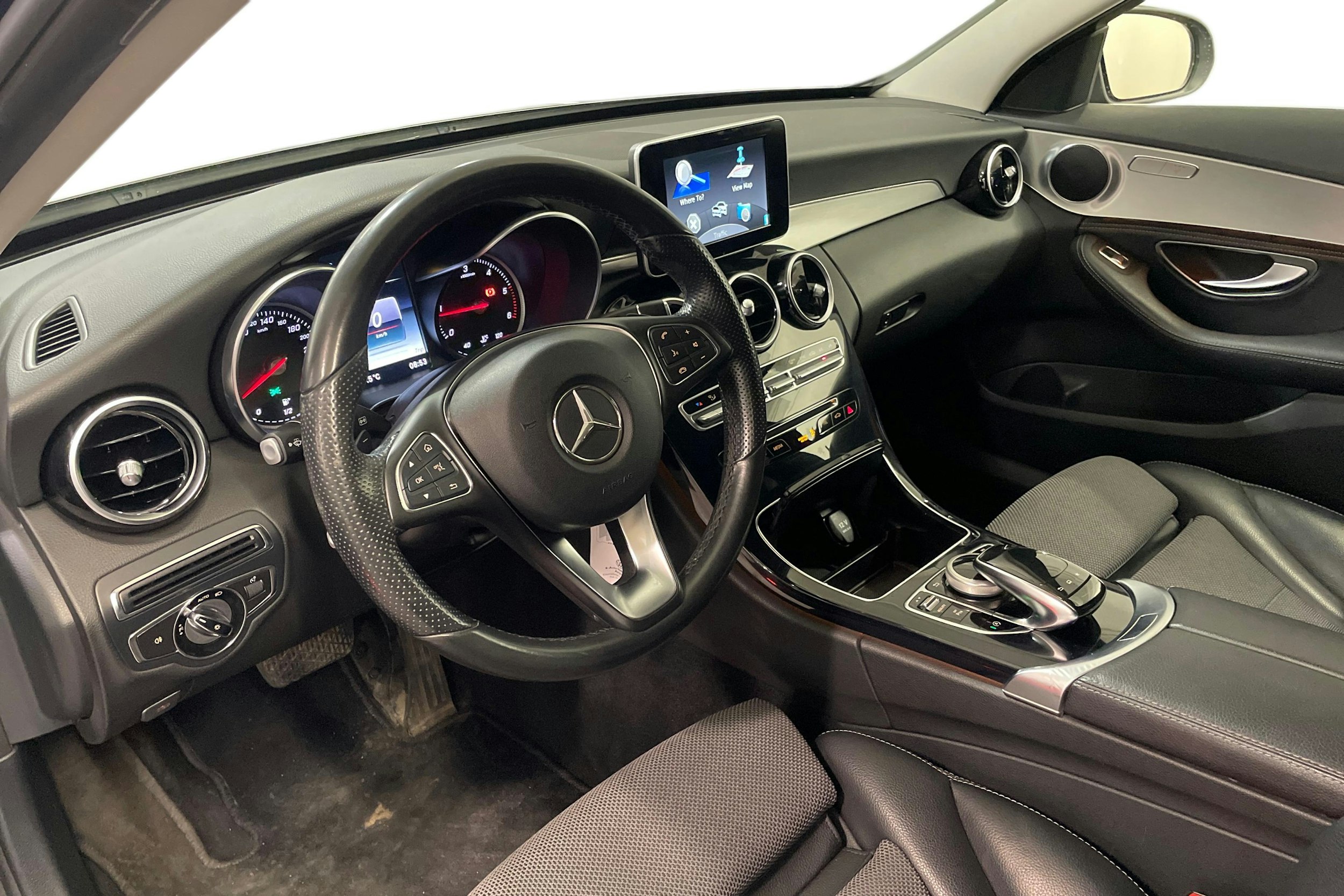 musta Mercedes-Benz C 2015 kuva 7.