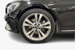 musta Mercedes-Benz C 2015 kuva 11.