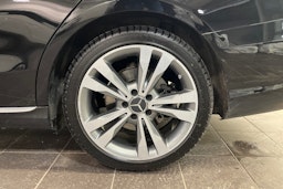 musta Mercedes-Benz C 2015 kuva 13.