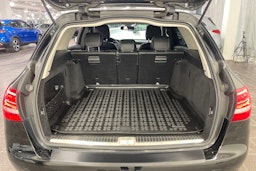 musta Mercedes-Benz C 2015 kuva 14.