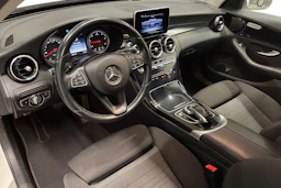 Valkoinen Mercedes-Benz C 2015 kuva 6.