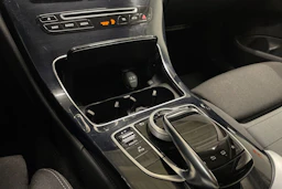 Valkoinen Mercedes-Benz C 2015 kuva 19.