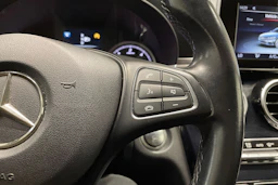 Valkoinen Mercedes-Benz C 2015 kuva 22.