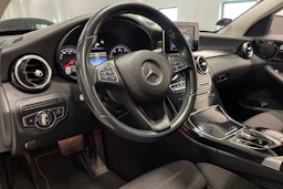 Valkoinen Mercedes-Benz C 2015 kuva 26.