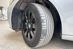 harmaa Mercedes-Benz C 2015 kuva 13.