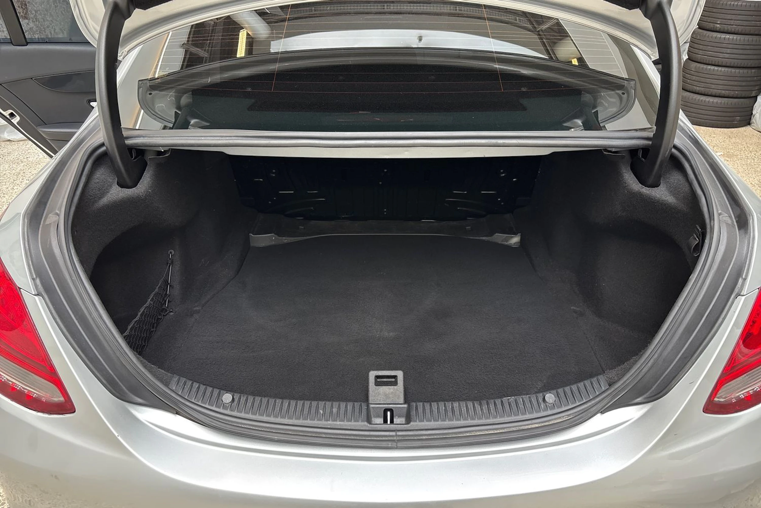 harmaa Mercedes-Benz C 2015 kuva 16.