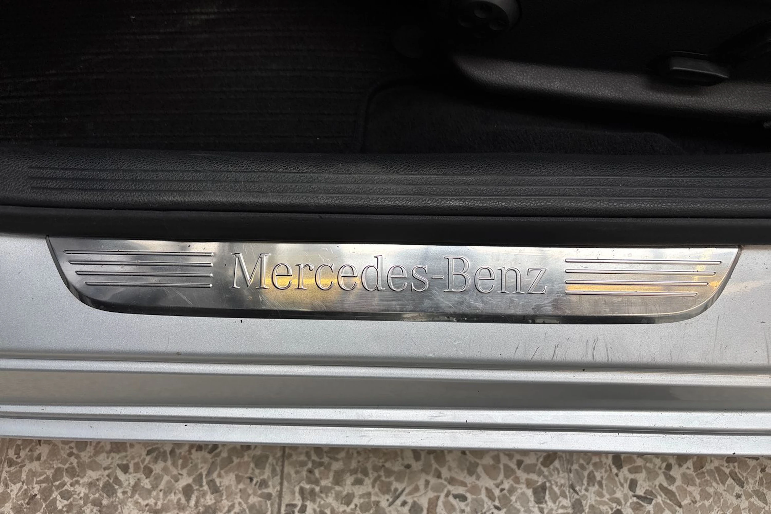 harmaa Mercedes-Benz C 2015 kuva 18.