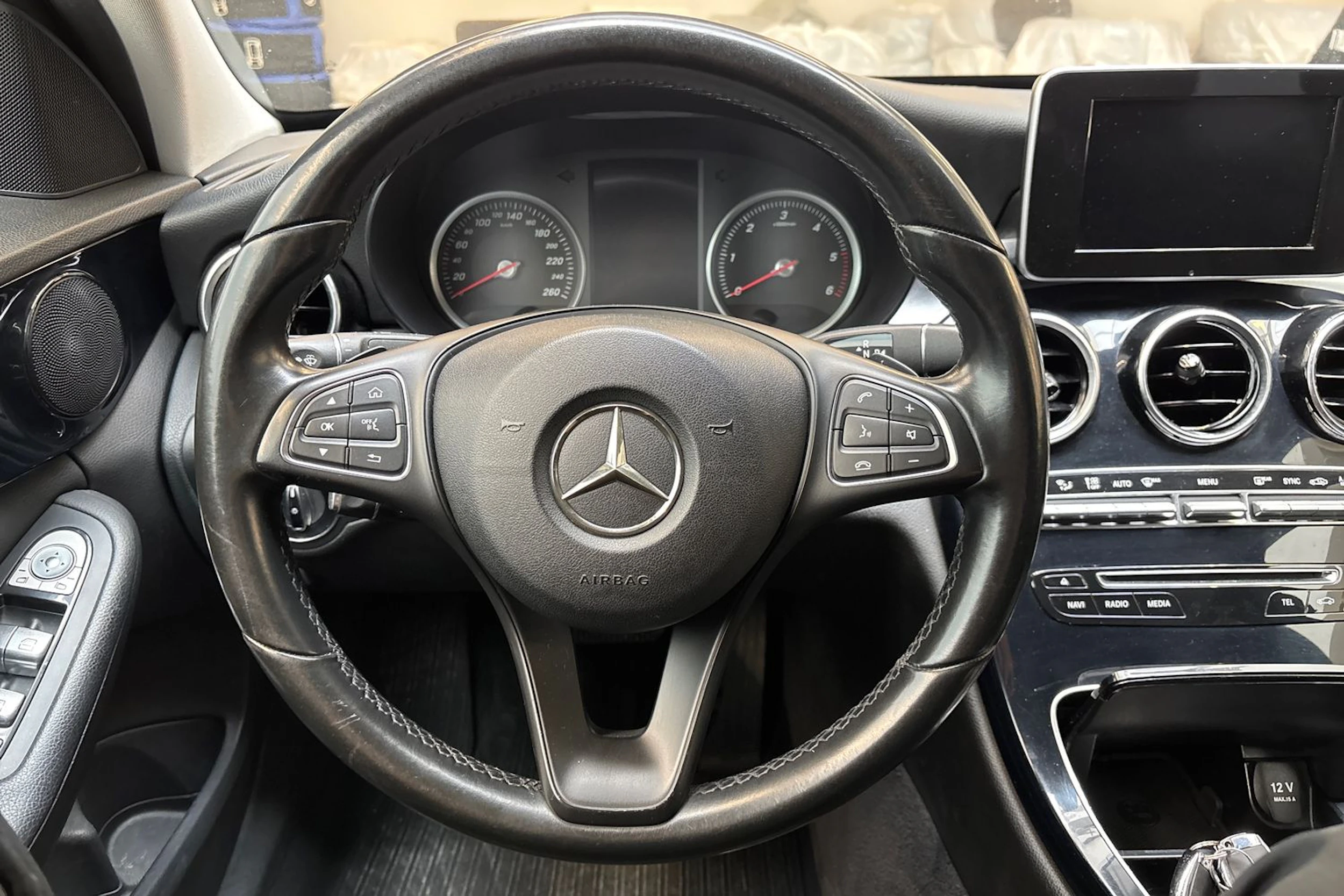 harmaa Mercedes-Benz C 2015 kuva 21.