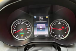 harmaa Mercedes-Benz C 2015 kuva 22.