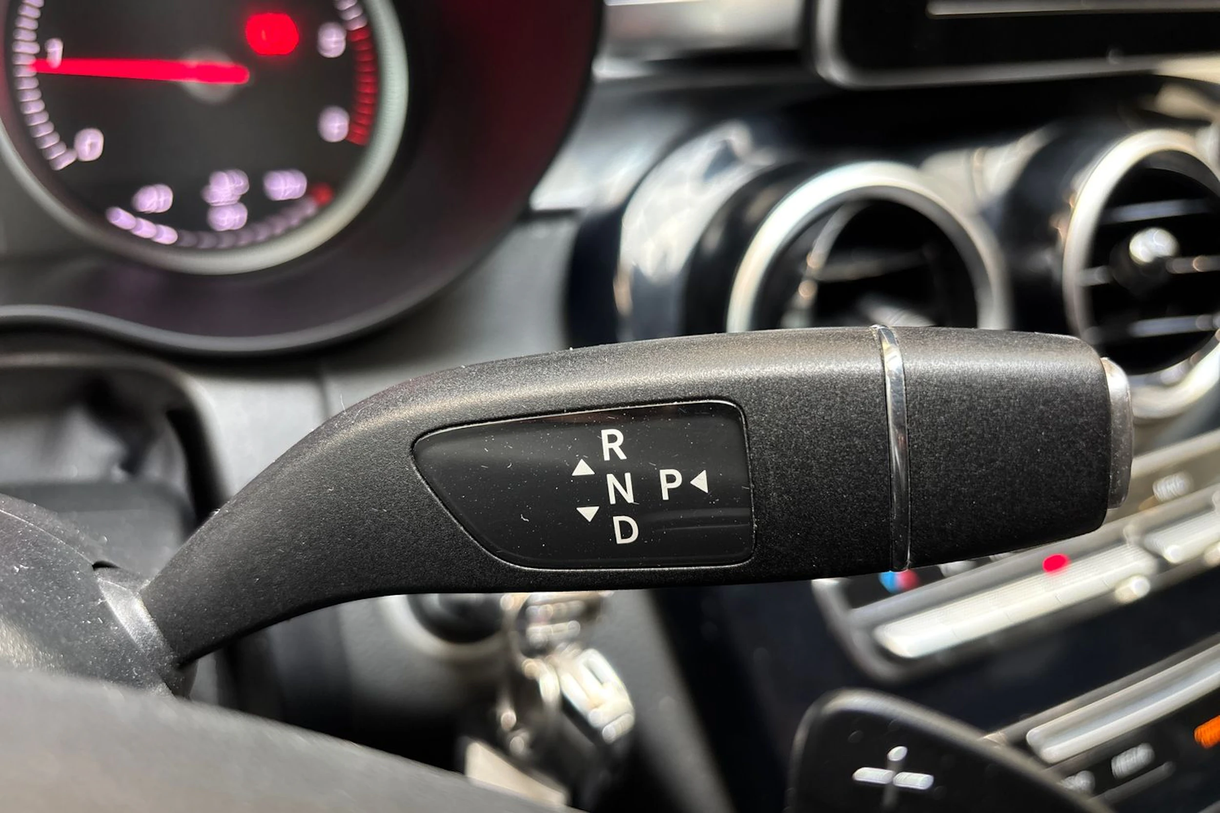 harmaa Mercedes-Benz C 2015 kuva 23.