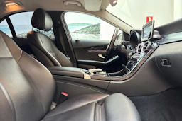 harmaa Mercedes-Benz C 2015 kuva 26.
