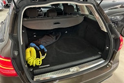 Ruskea (beige) Mercedes-Benz C 2015 kuva 11.