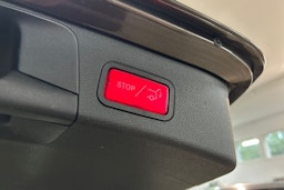 Ruskea (beige) Mercedes-Benz C 2015 kuva 12.