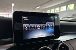 Ruskea (beige) Mercedes-Benz C 2015 kuva 18.