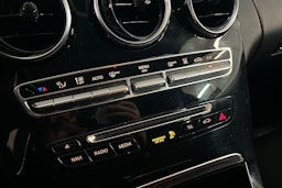 Ruskea (beige) Mercedes-Benz C 2015 kuva 19.