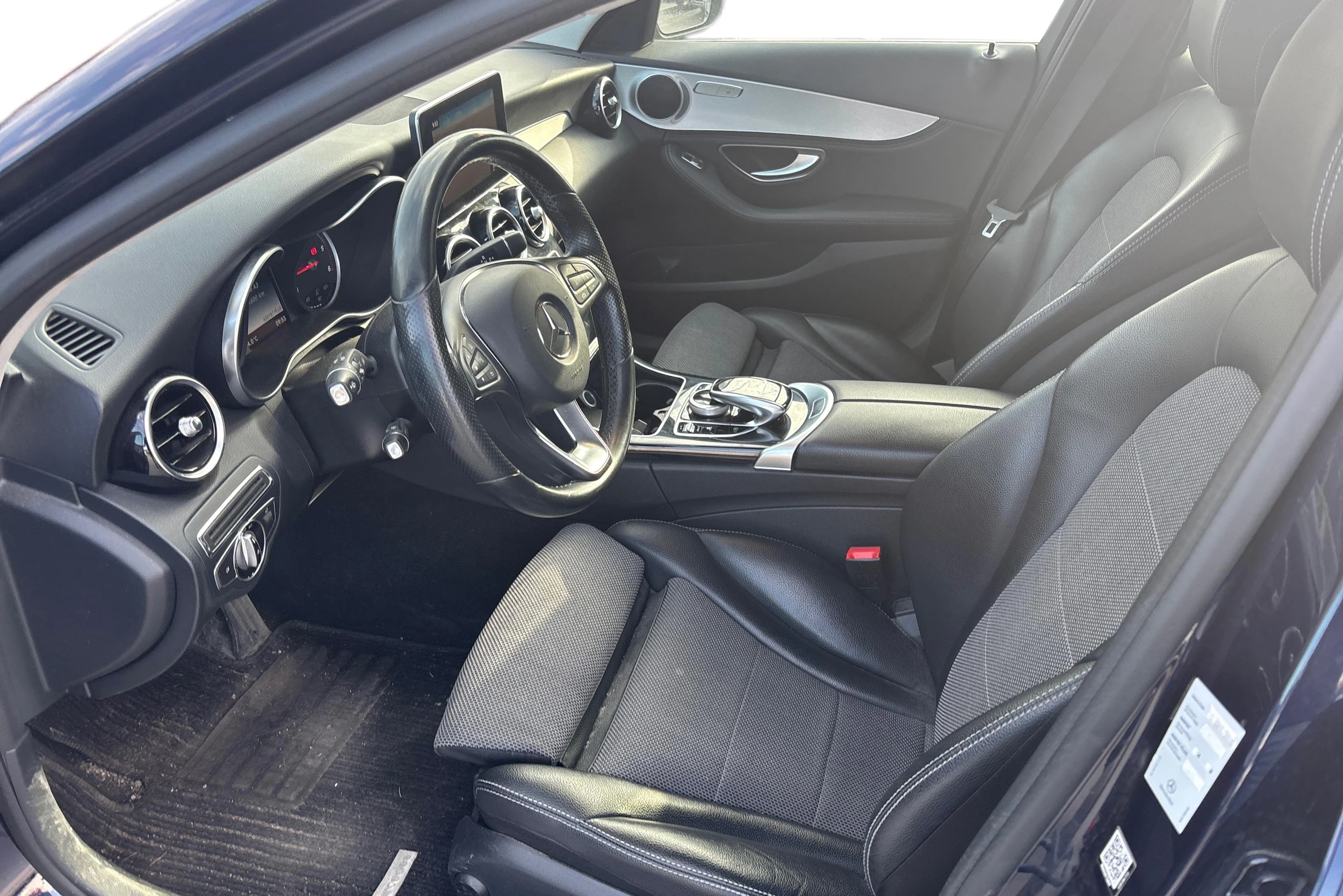 sininen Mercedes-Benz C 2015 kuva 3.