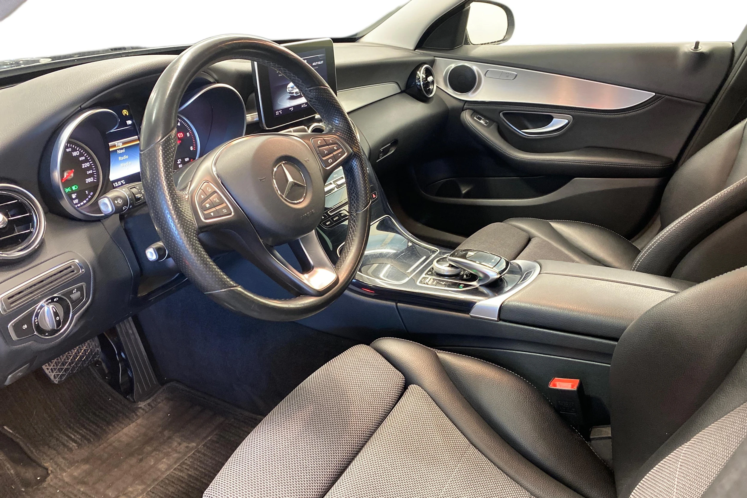 sininen Mercedes-Benz C 2015 kuva 8.