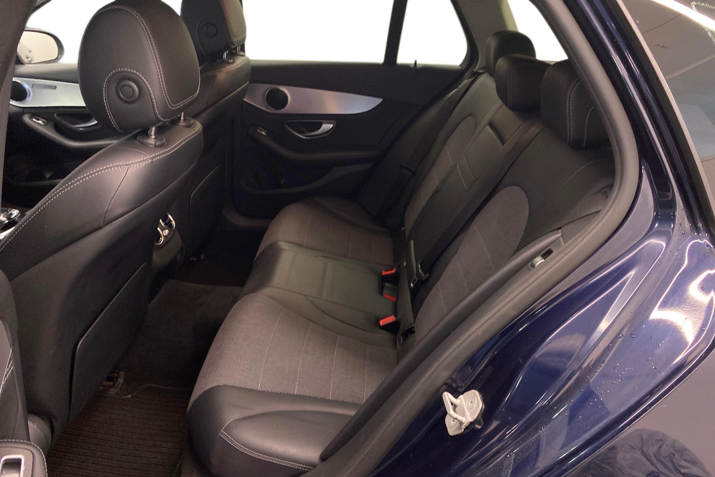 sininen Mercedes-Benz C 2015 kuva 11.
