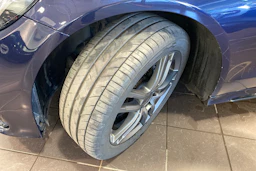 sininen Mercedes-Benz C 2015 kuva 13.