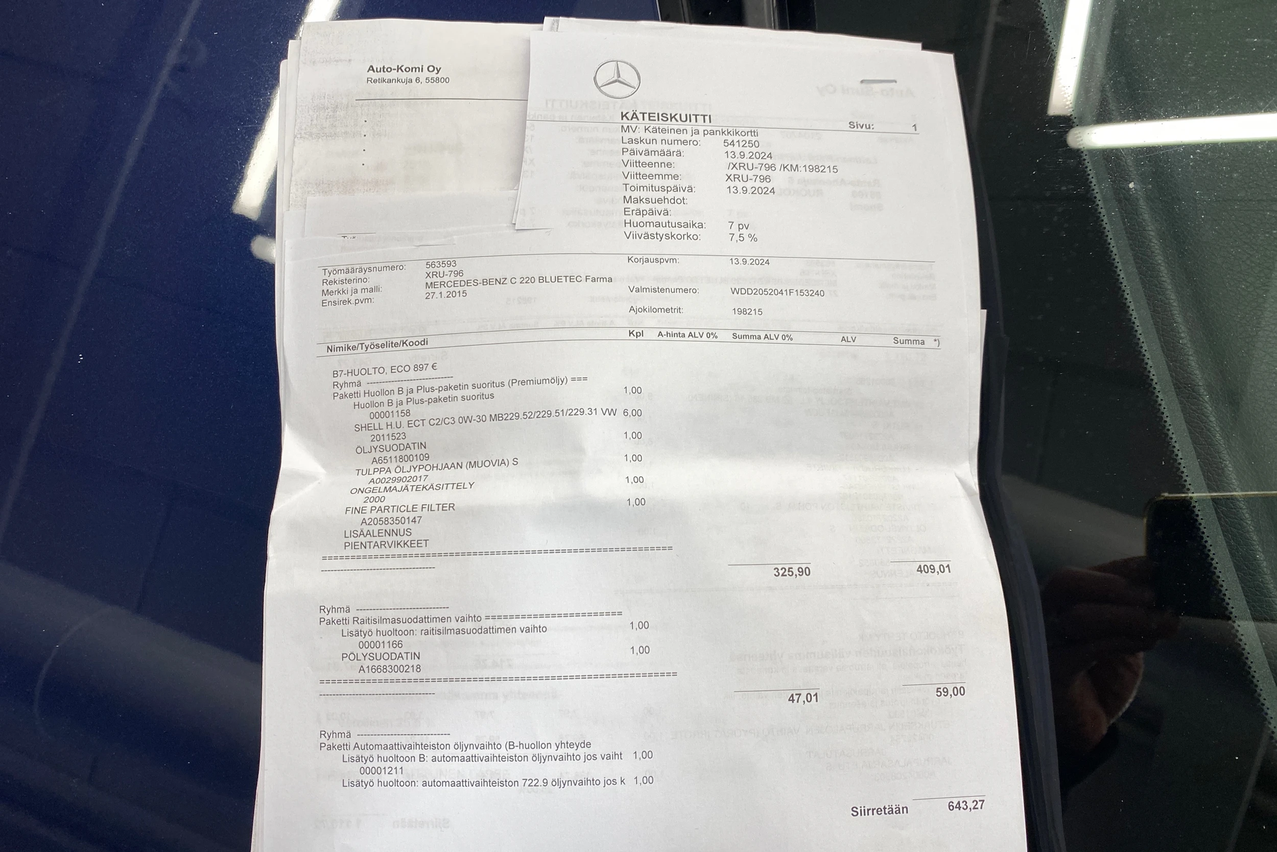 sininen Mercedes-Benz C 2015 kuva 28.