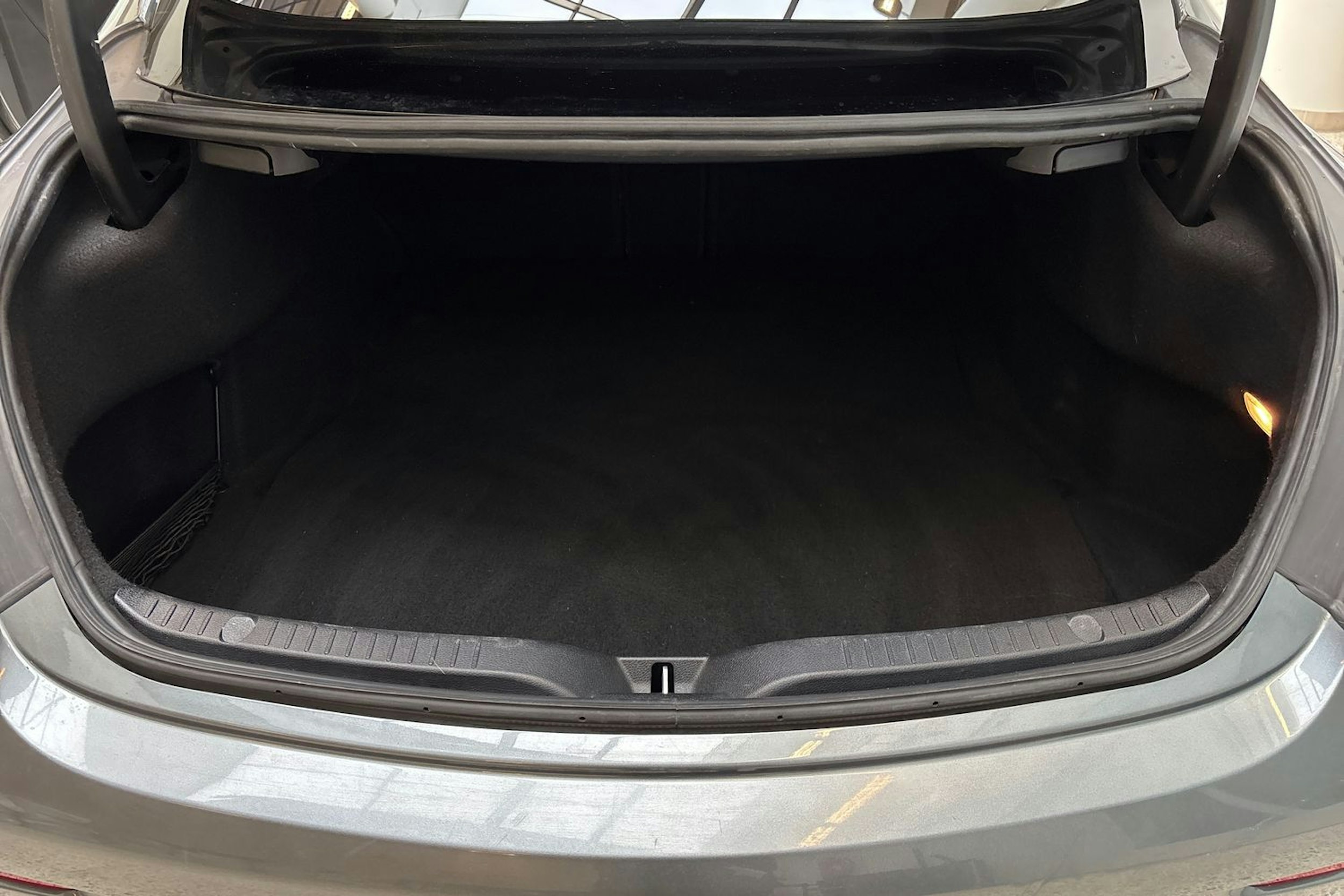 harmaa Mercedes-Benz C 2015 kuva 14.