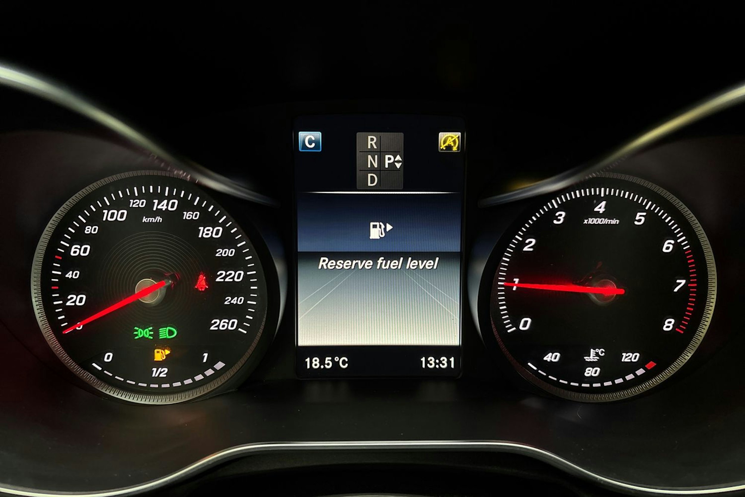 harmaa Mercedes-Benz C 2015 kuva 18.