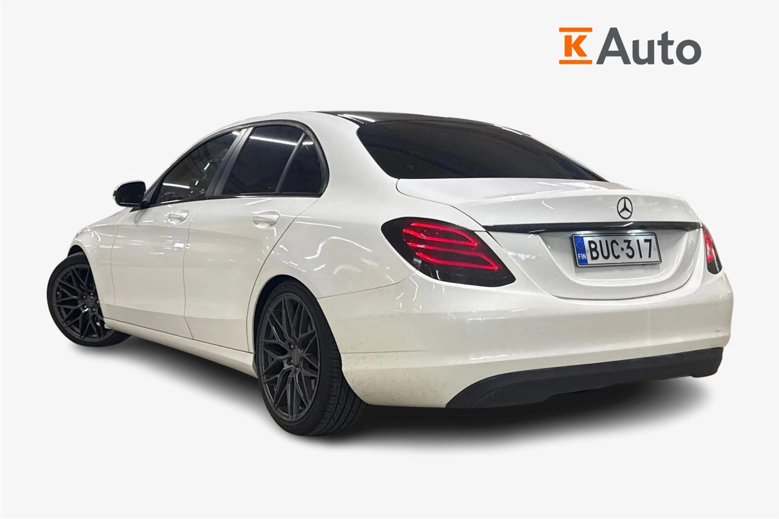 valkoinen Mercedes-Benz C 2016 kuva 2.