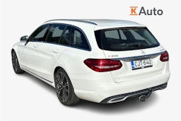 valkoinen Mercedes-Benz C 2016 kuva 2.