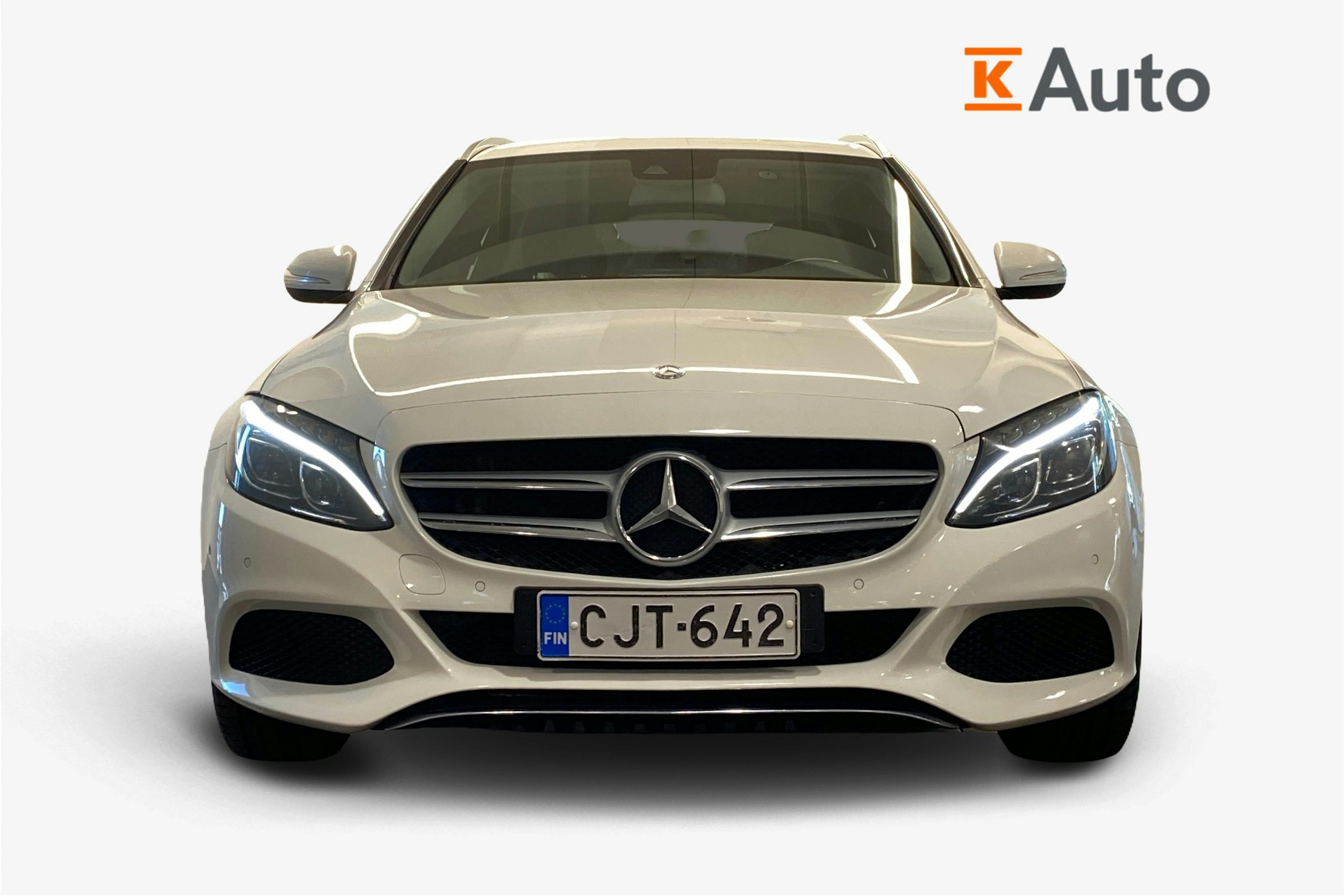 valkoinen Mercedes-Benz C 2016 kuva 5.