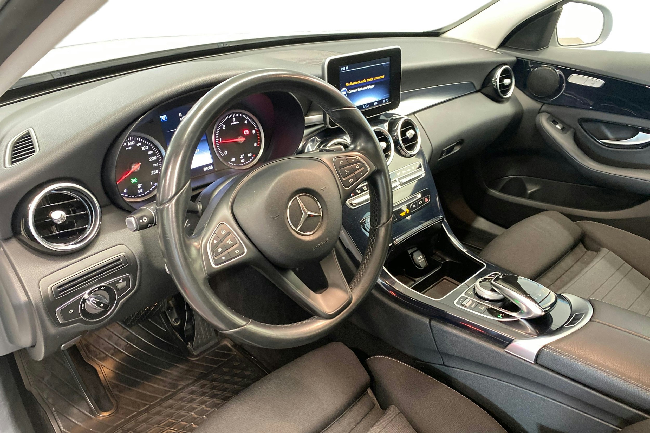 valkoinen Mercedes-Benz C 2016 kuva 7.