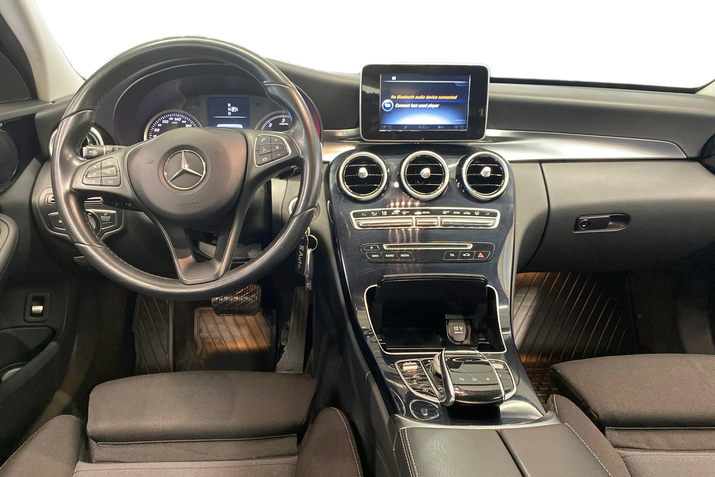 valkoinen Mercedes-Benz C 2016 kuva 9.