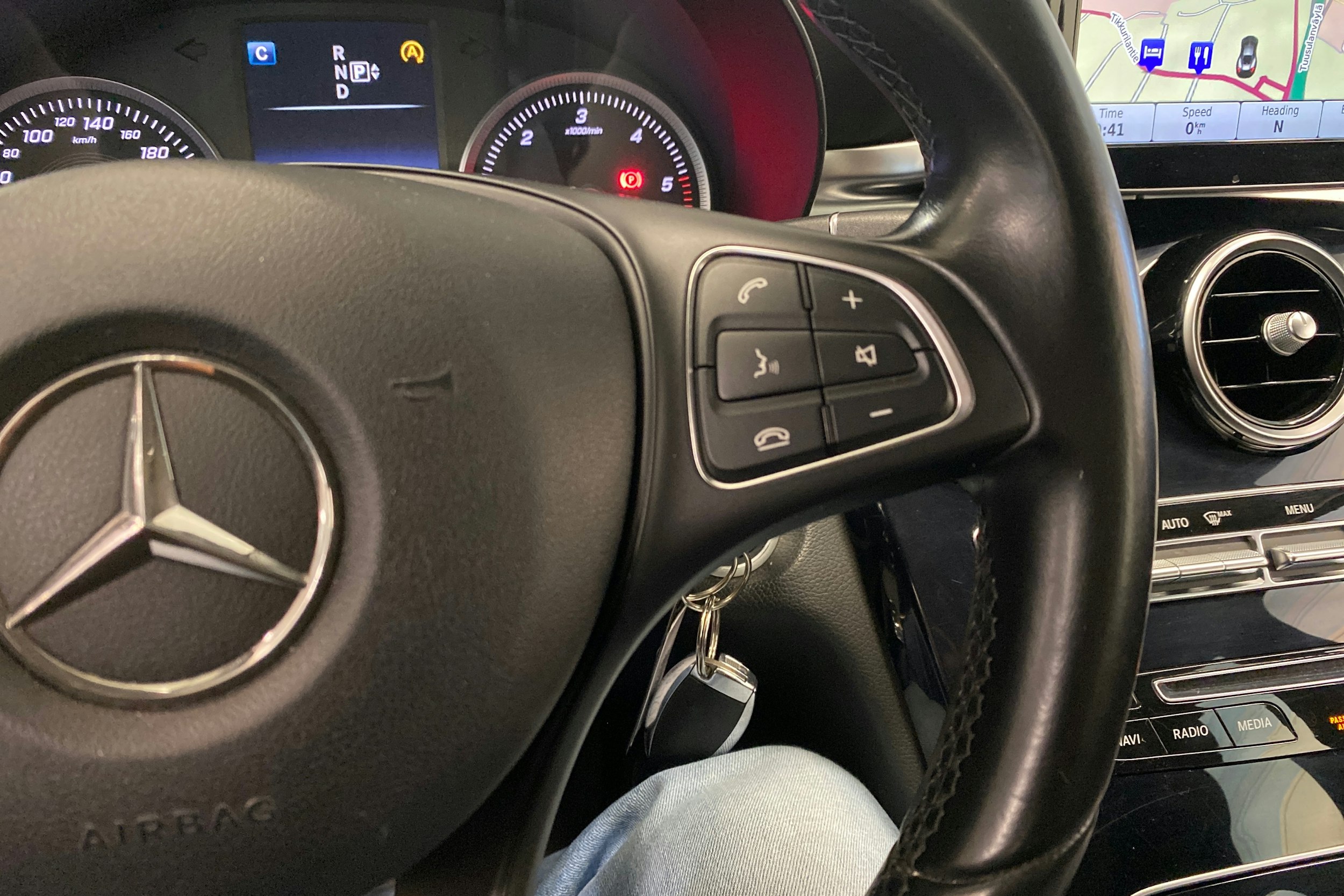 valkoinen Mercedes-Benz C 2016 kuva 15.