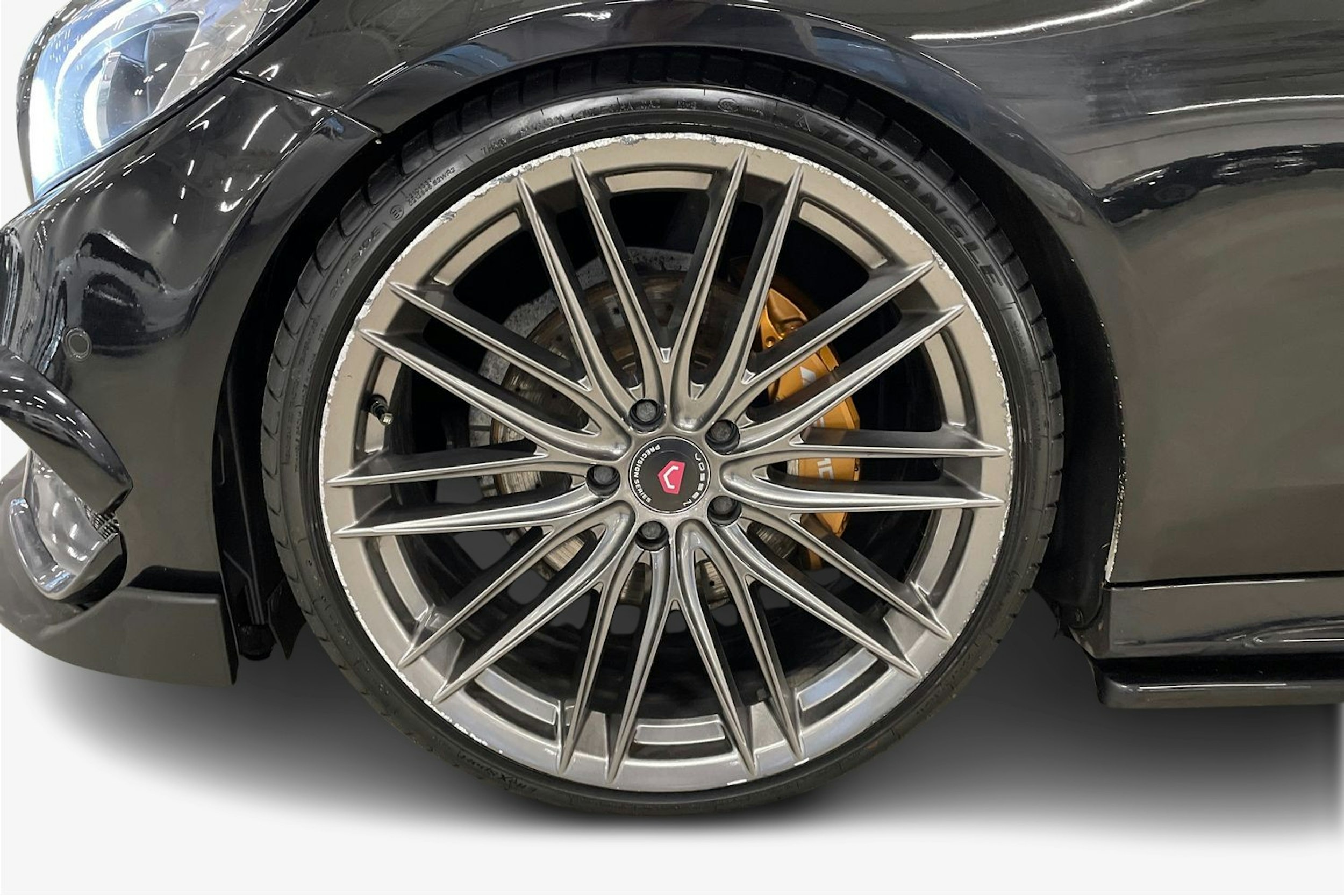 musta Mercedes-Benz C 2016 kuva 11.