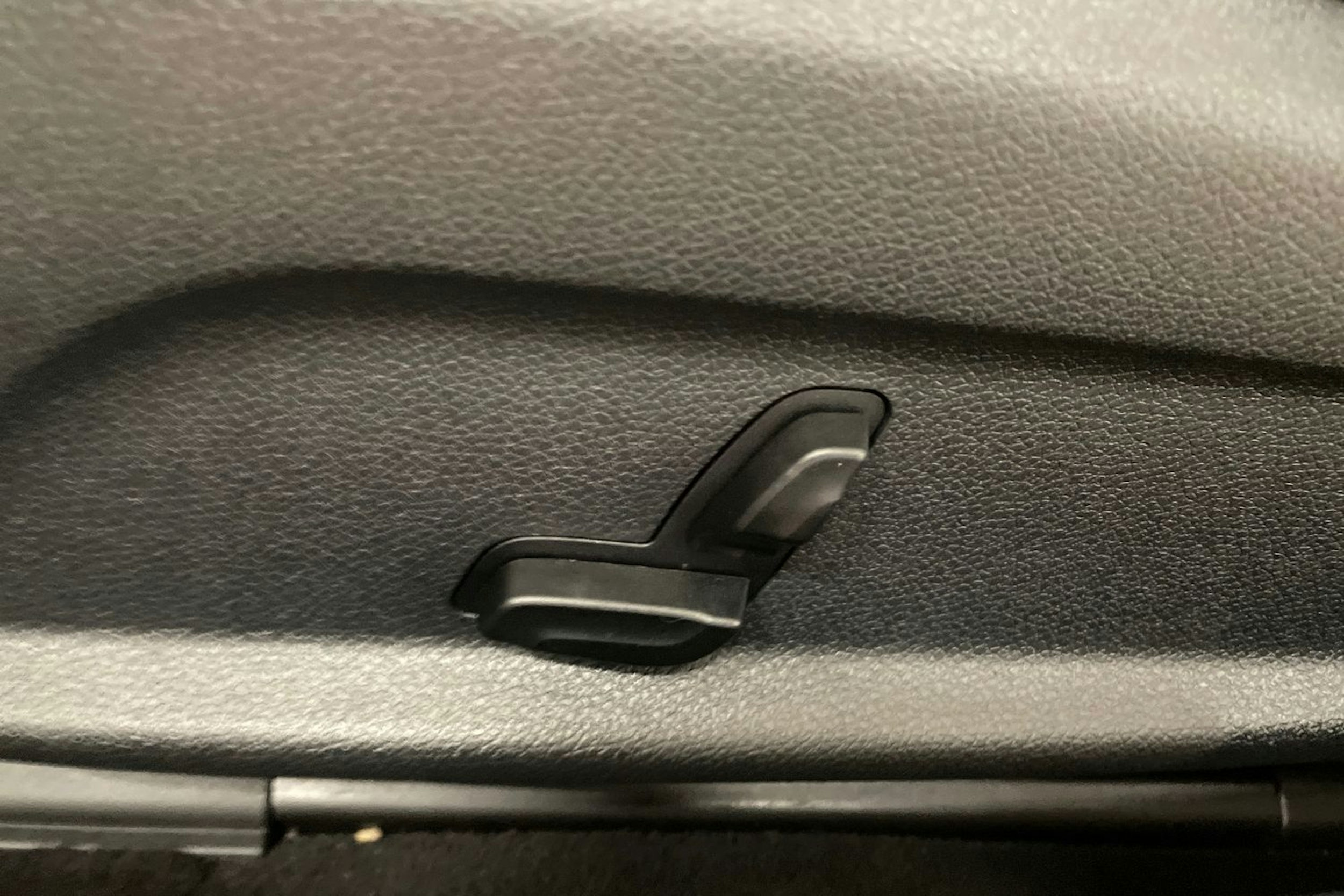 musta Mercedes-Benz C 2016 kuva 16.