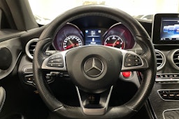 musta Mercedes-Benz C 2016 kuva 17.