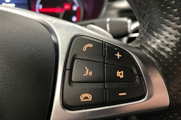 musta Mercedes-Benz C 2016 kuva 18.