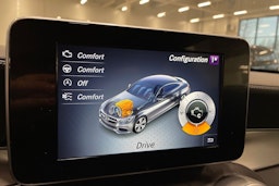 musta Mercedes-Benz C 2016 kuva 27.