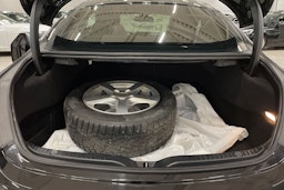 musta Mercedes-Benz C 2016 kuva 34.