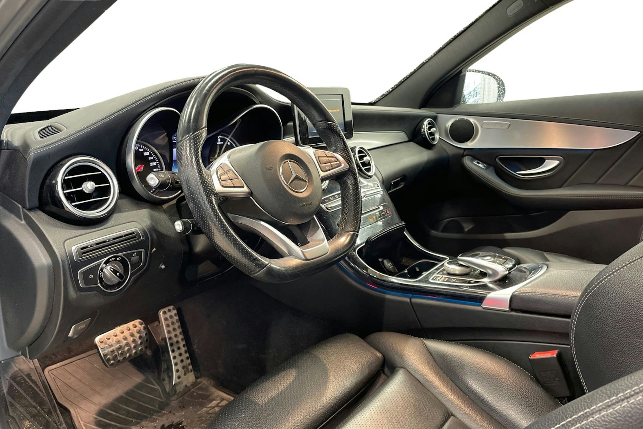 hopea Mercedes-Benz C 2016 kuva 3.
