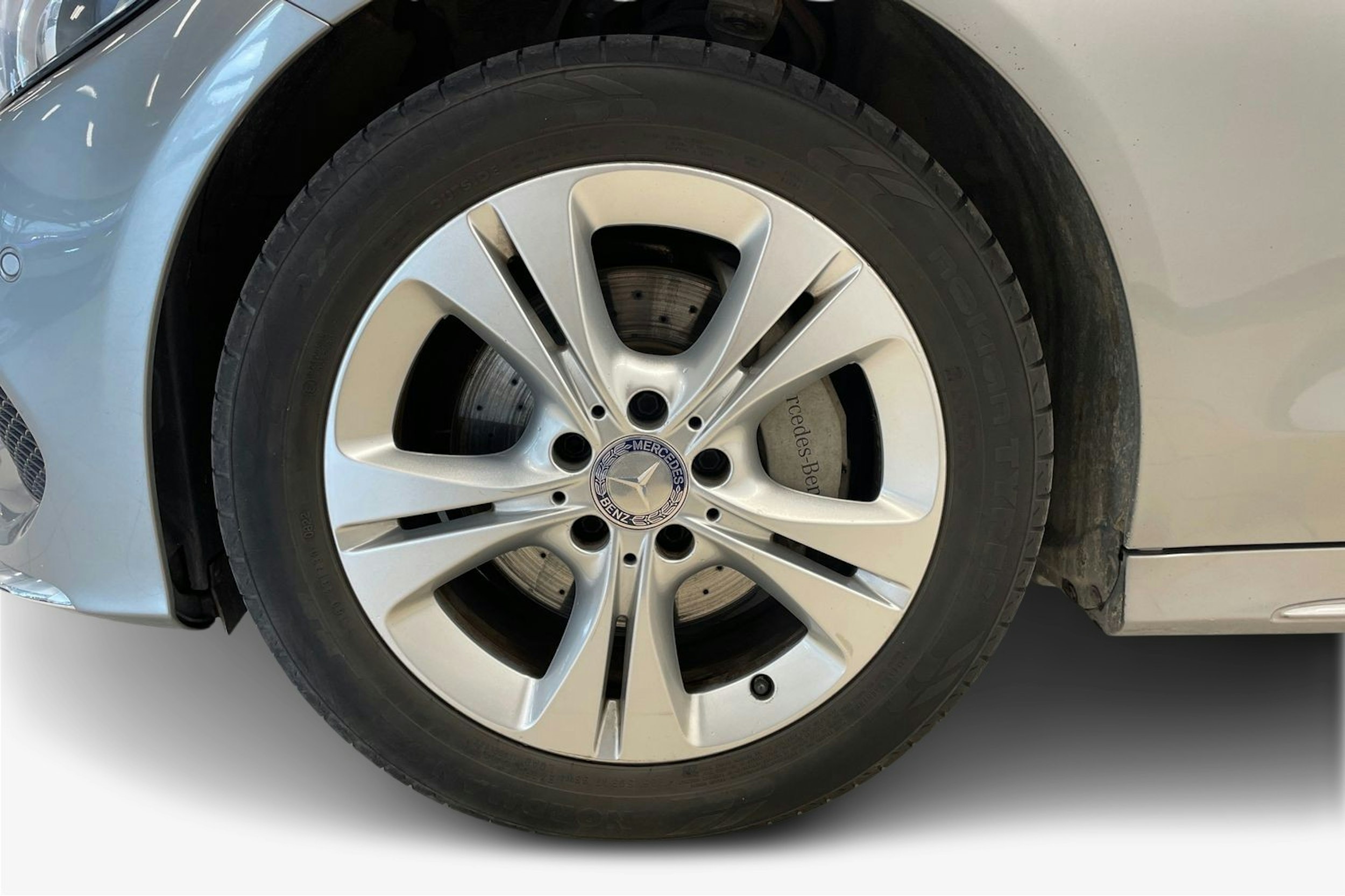hopea Mercedes-Benz C 2016 kuva 11.