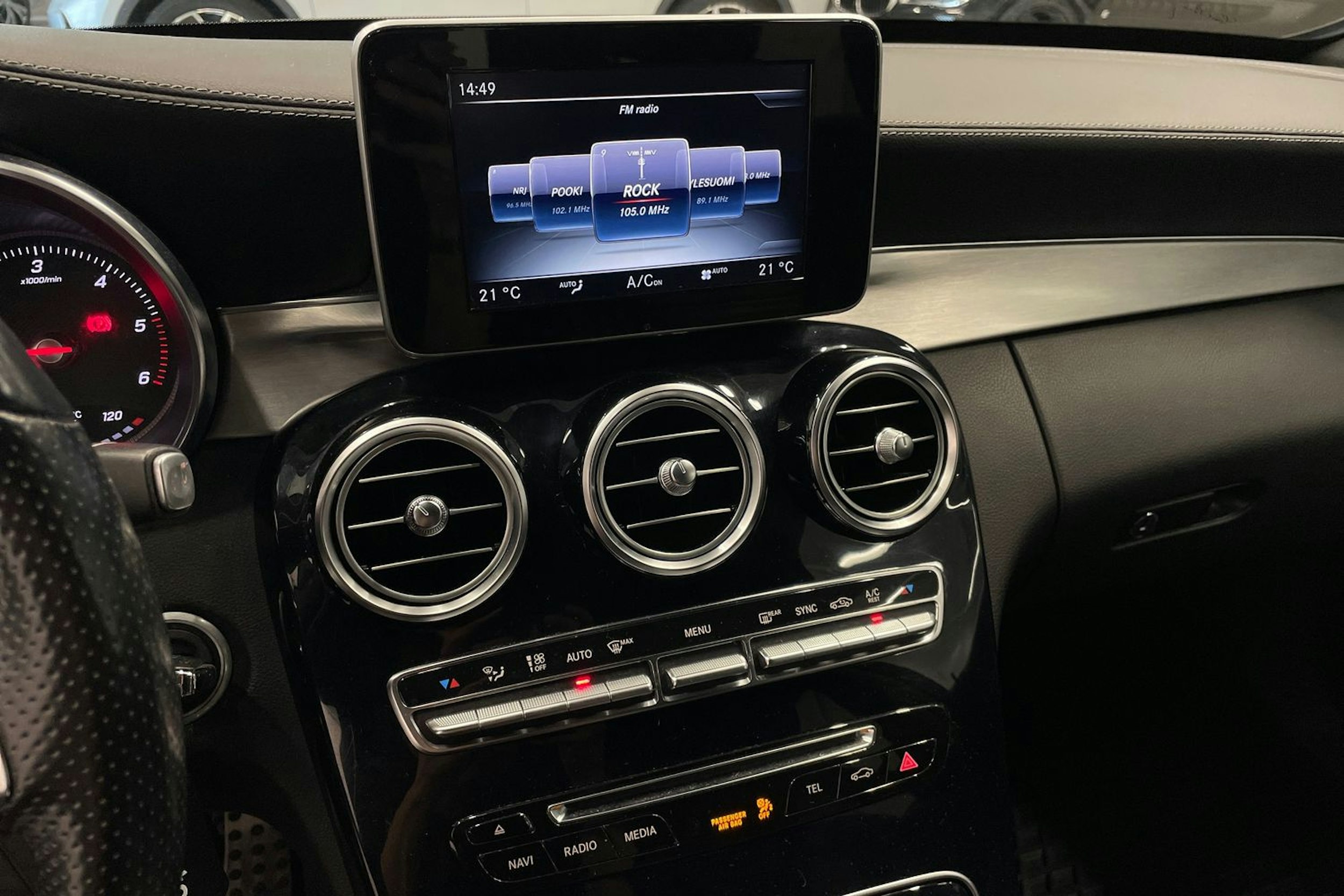 hopea Mercedes-Benz C 2016 kuva 20.